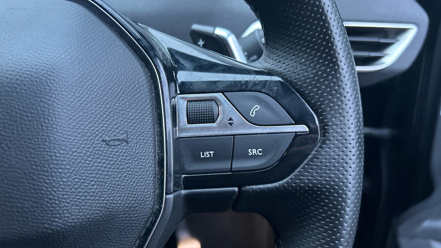 Used Peugeot 5008 2023 for sale - 77218110: Photo 24