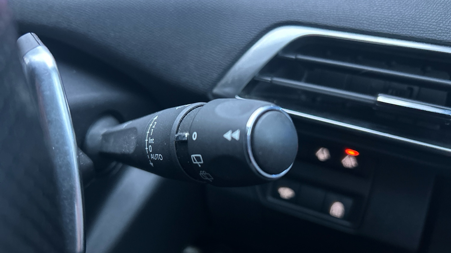 Used Peugeot 5008 2023 for sale - 77218110: Photo 28