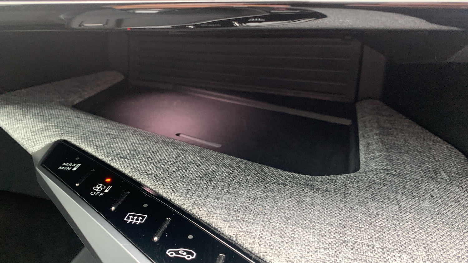 Used Peugeot 3008 2024 for sale - 75916385: Photo 52