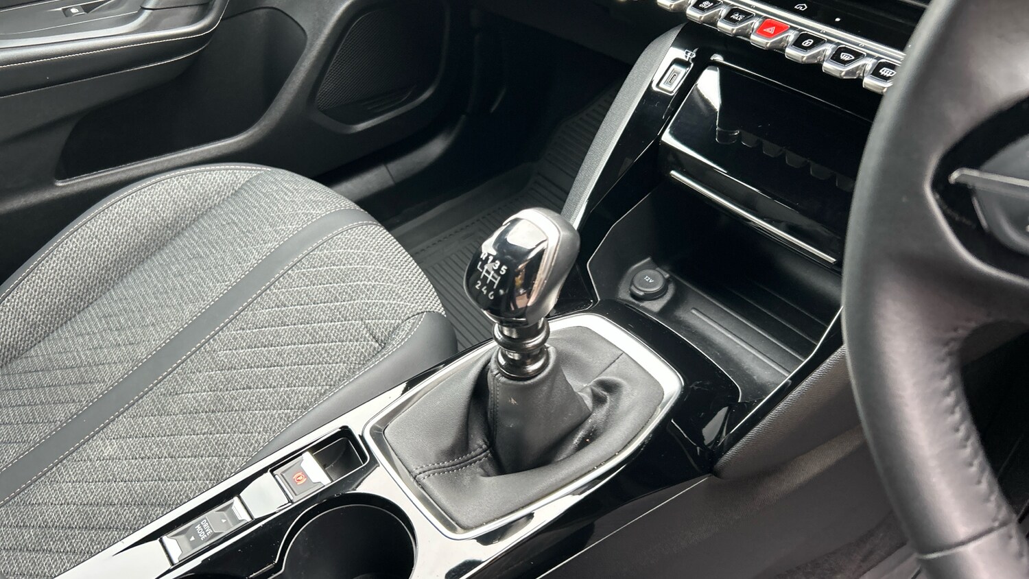 Used Peugeot 2008 2024 for sale - 76241084: Photo 20