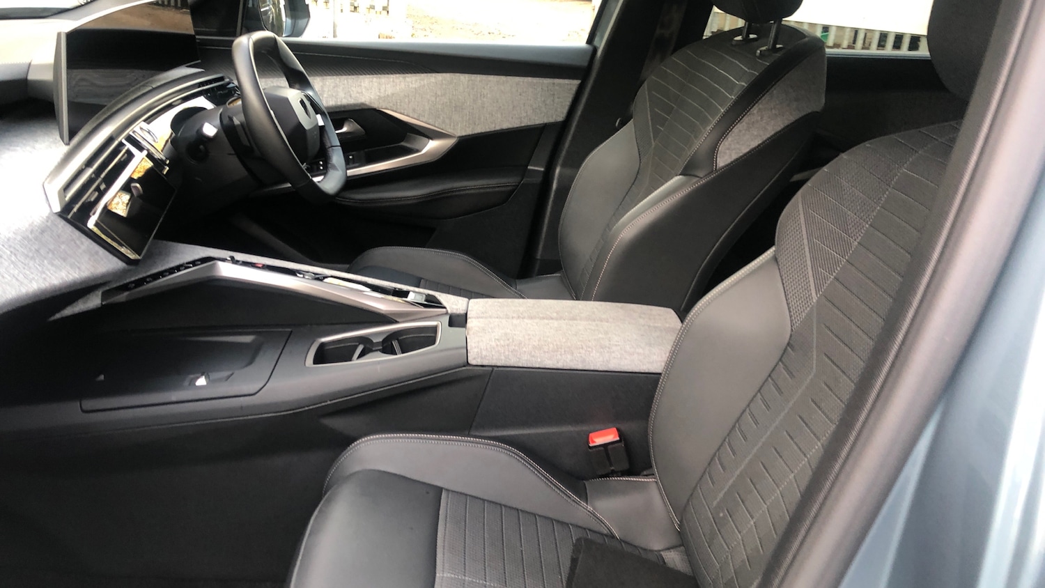 Used Peugeot 5008 2024 for sale - 76500506: Photo 12