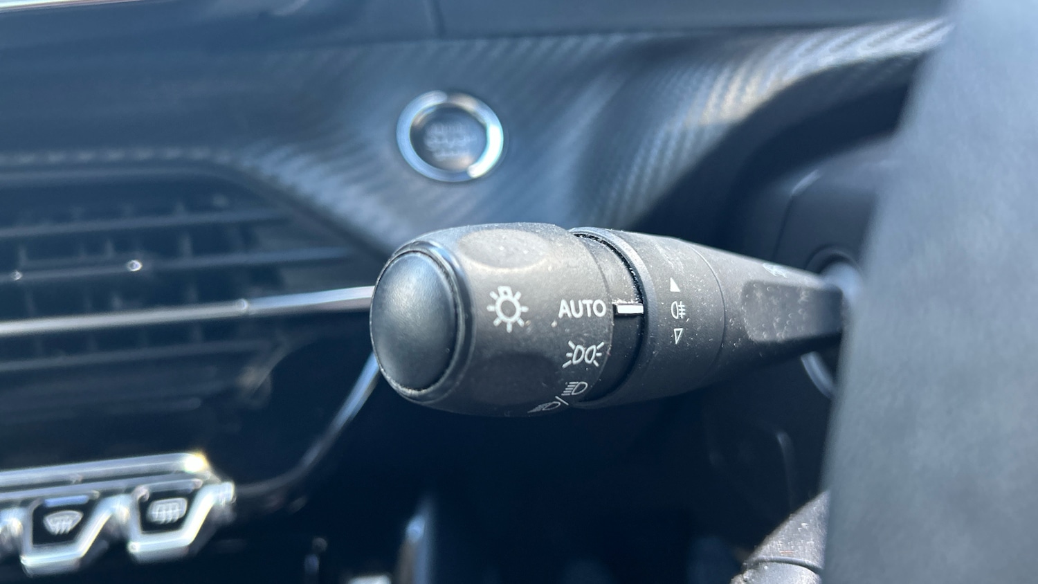 Used Peugeot 2008 2022 for sale - 77332423: Photo 27