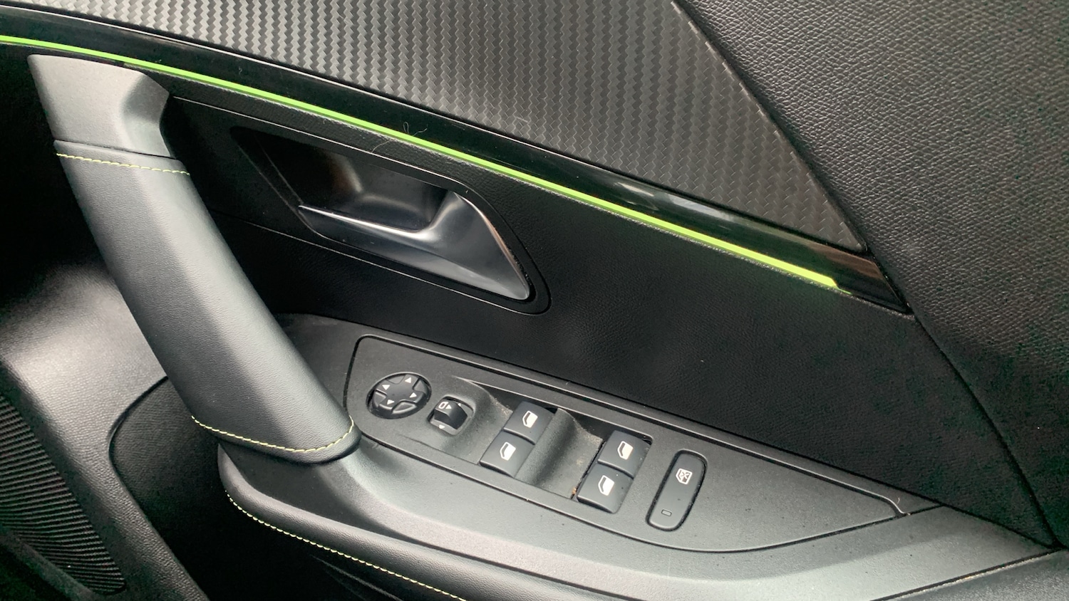 Used Peugeot 2008 2022 for sale - 76086067: Photo 22