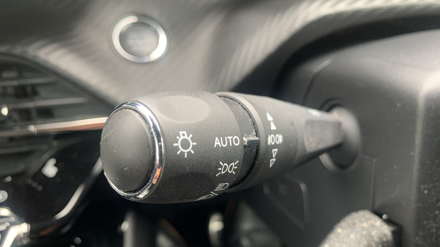 Used Peugeot 2008 2022 for sale - 76086067: Photo 27