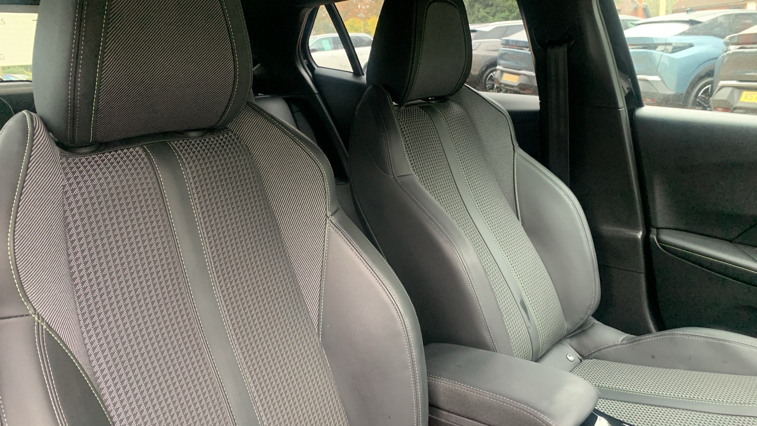 Used Peugeot 2008 2022 for sale - 76086067: Photo 42