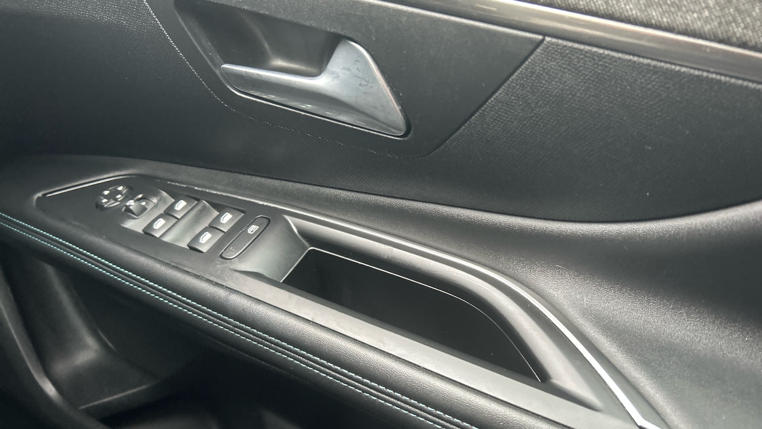 Used Peugeot 3008 2022 for sale - 77145130: Photo 23