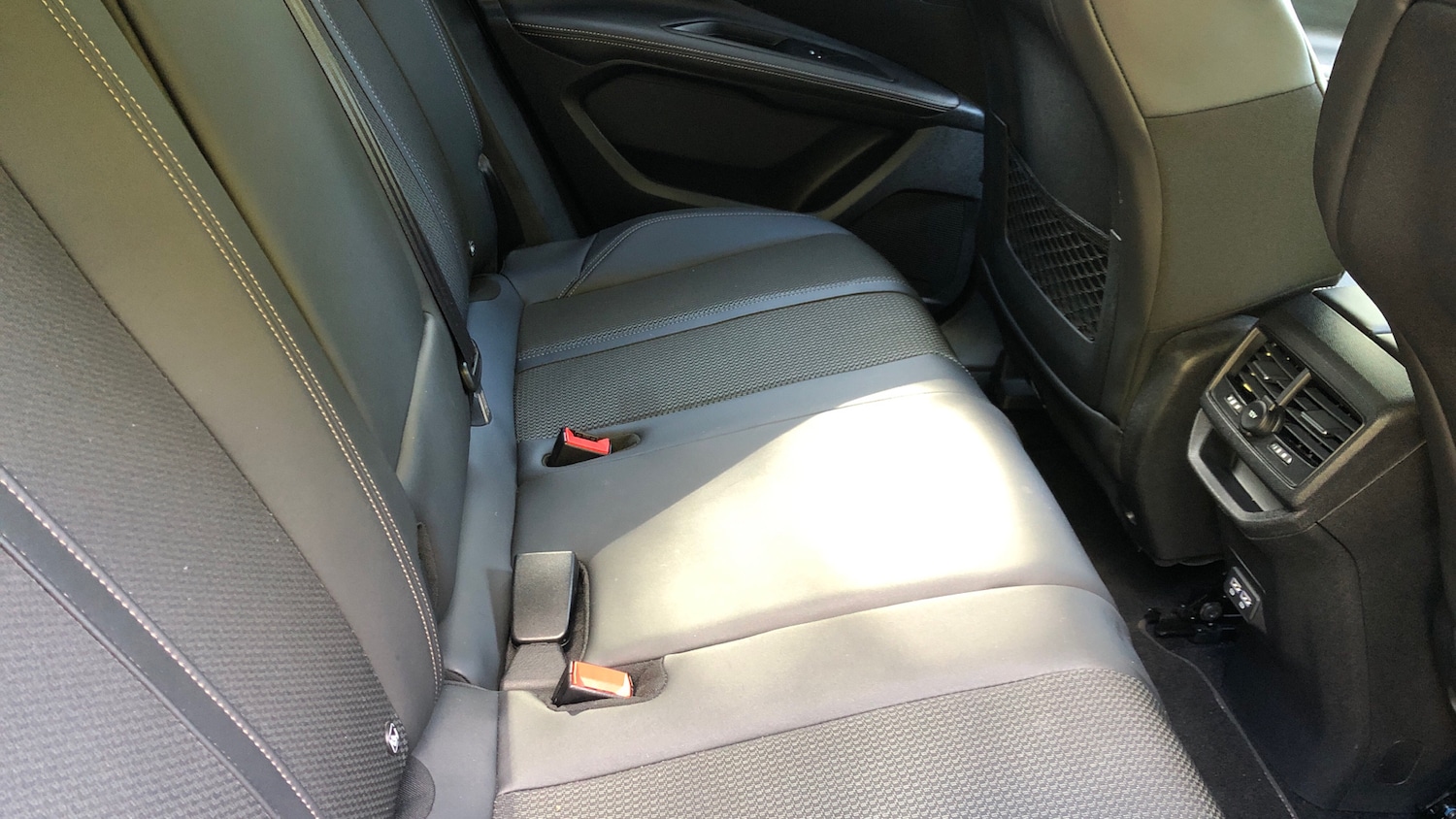 Used Peugeot 3008 2022 for sale - 76025002: Photo 35