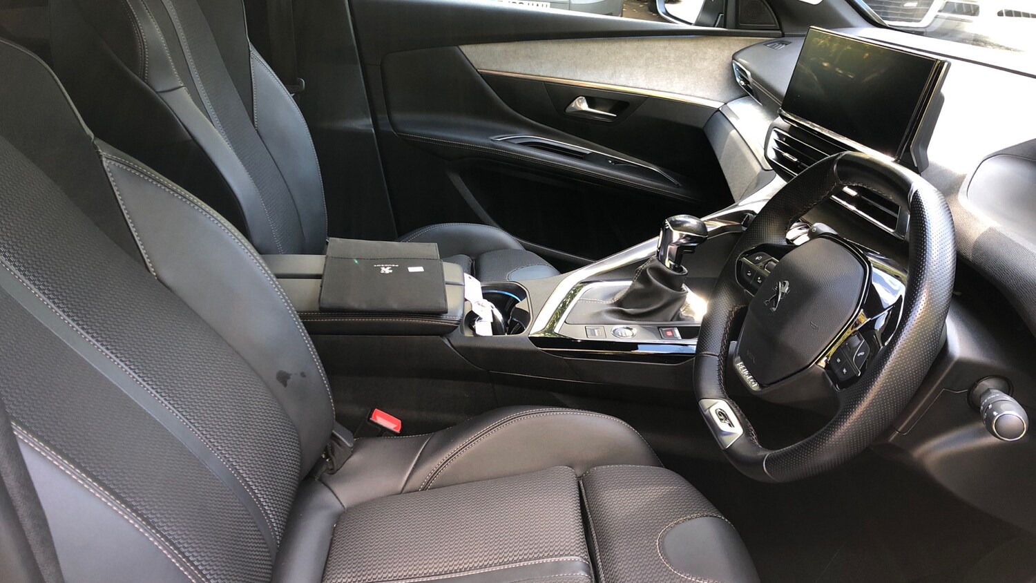 Used Peugeot 3008 2022 for sale - 76025002: Photo 42