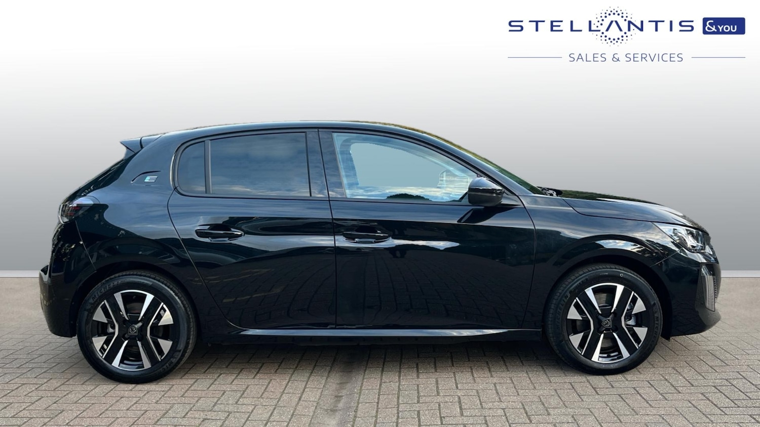 Used Peugeot 208 2024 for sale - 76296647: Photo 2