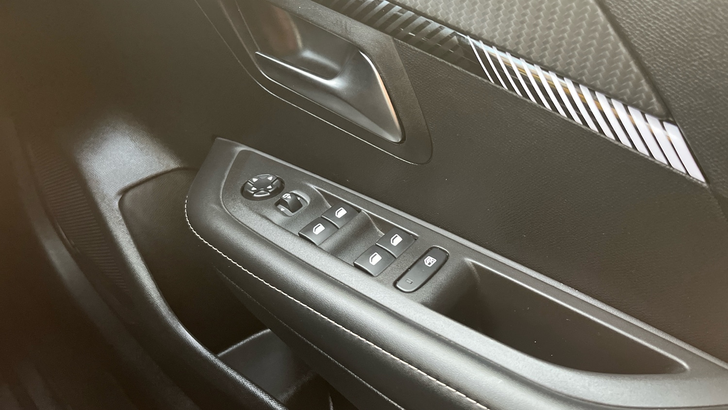 Used Peugeot 208 2024 for sale - 76296647: Photo 22