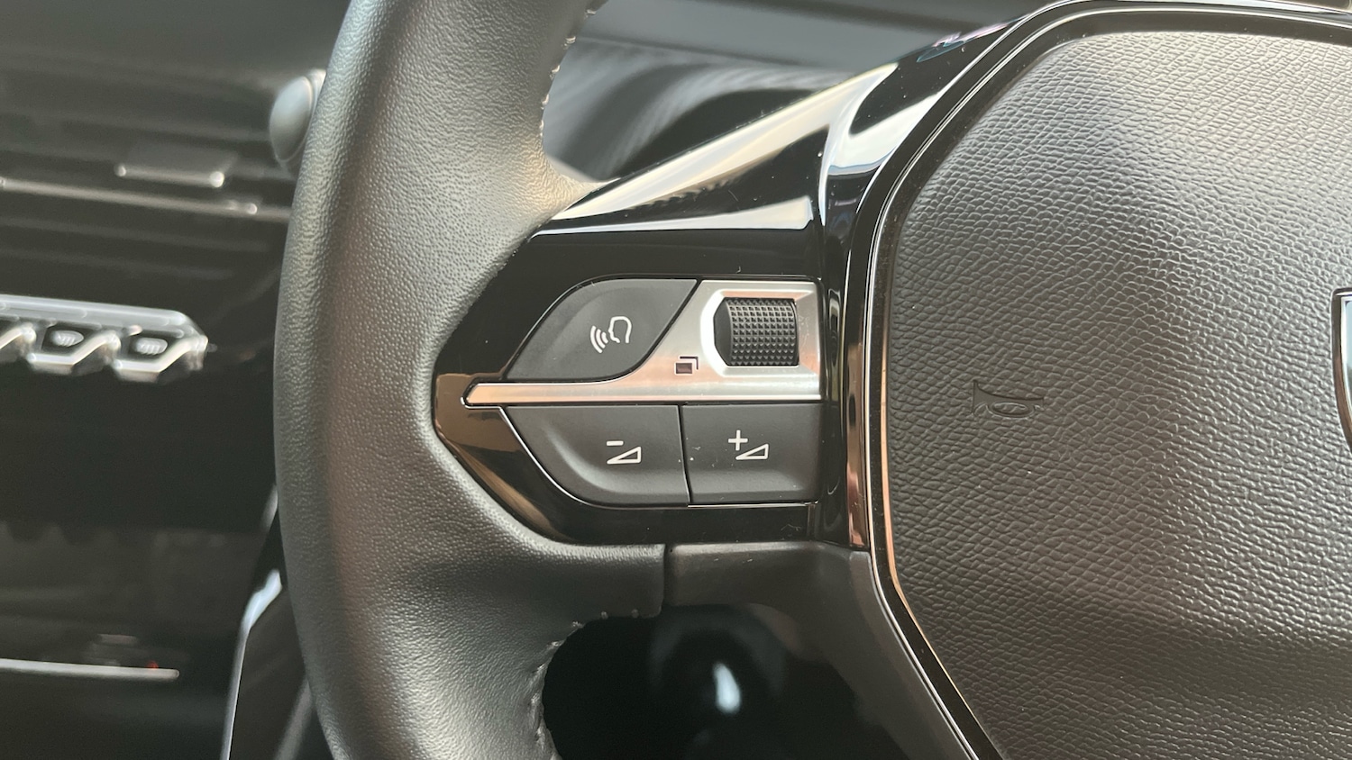 Used Peugeot 208 2024 for sale - 76296647: Photo 23