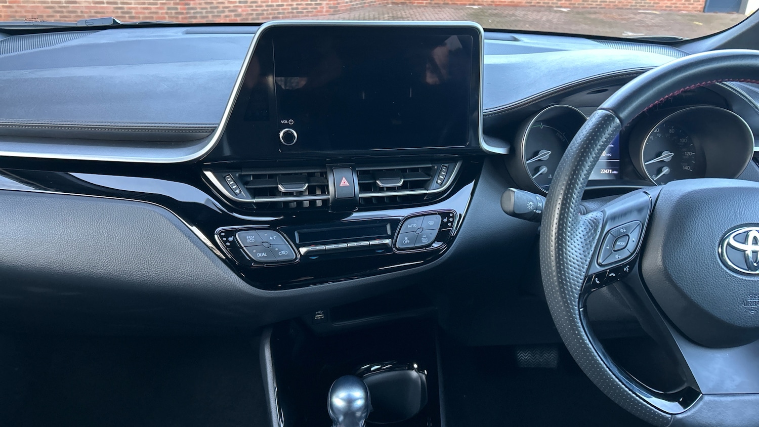 Used Toyota C-HR 2023 for sale - 77121206: Photo 11