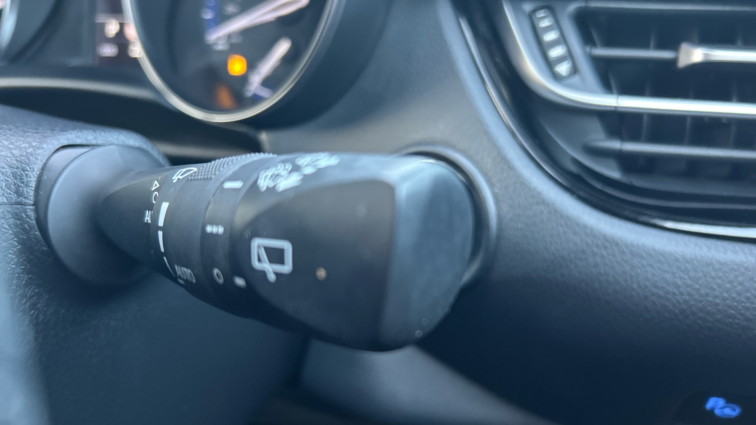 Used Toyota C-HR 2023 for sale - 77121206: Photo 29