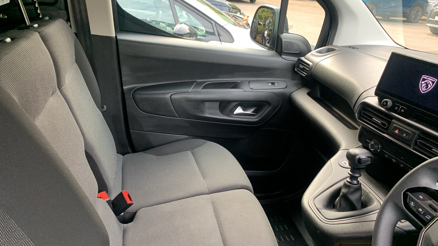 Used Peugeot Partner 2024 for sale - 76139414: Photo 25