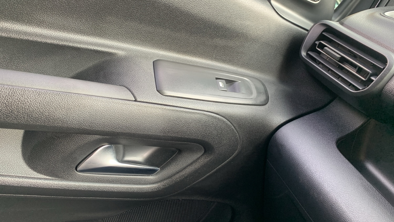 Used Peugeot Partner 2024 for sale - 76139414: Photo 41