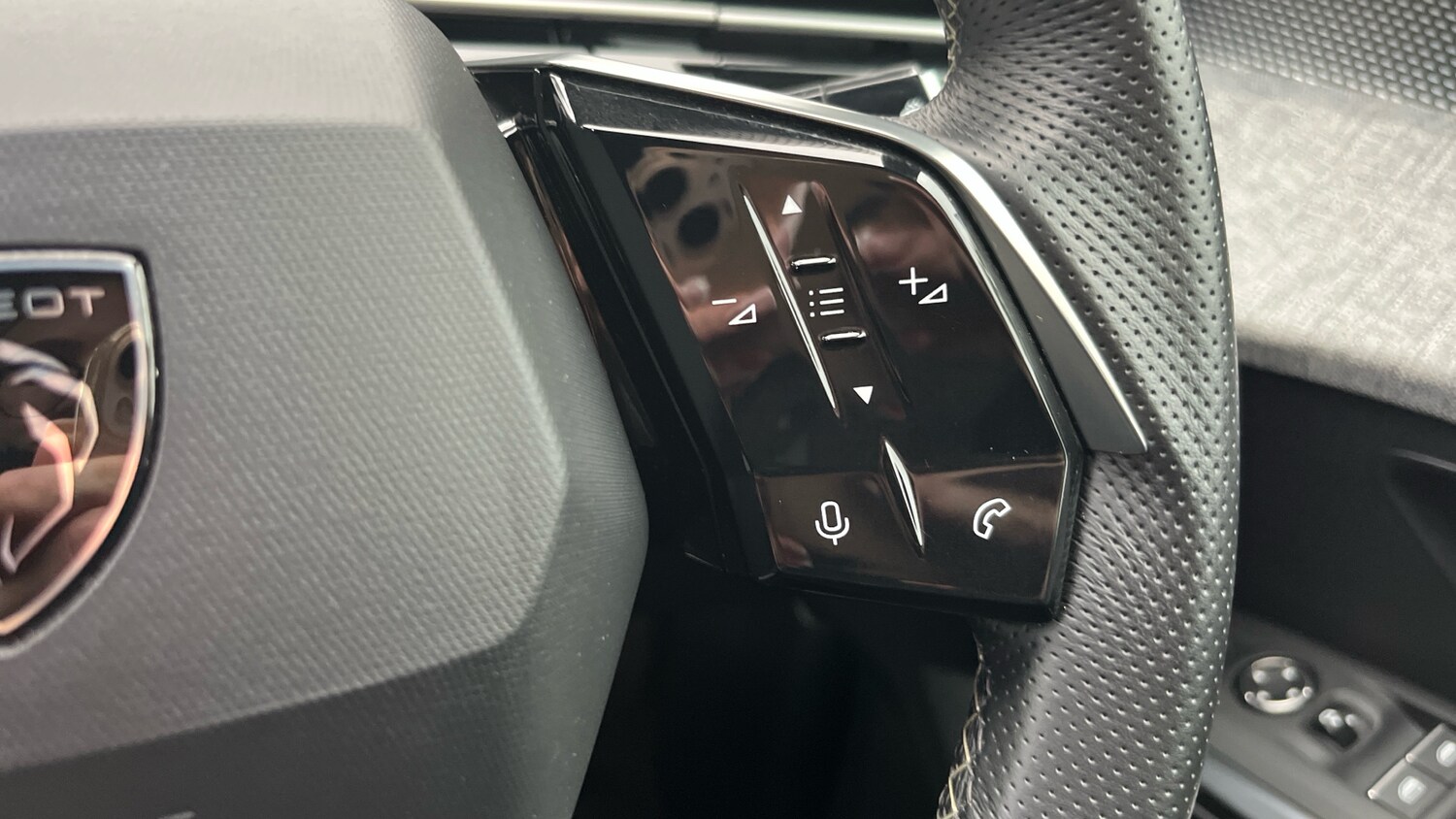 Used Peugeot 3008 2024 for sale - 75942597: Photo 24