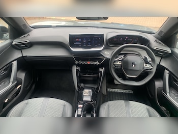 Used Peugeot 2008 2024 for sale - 75233847: Photo