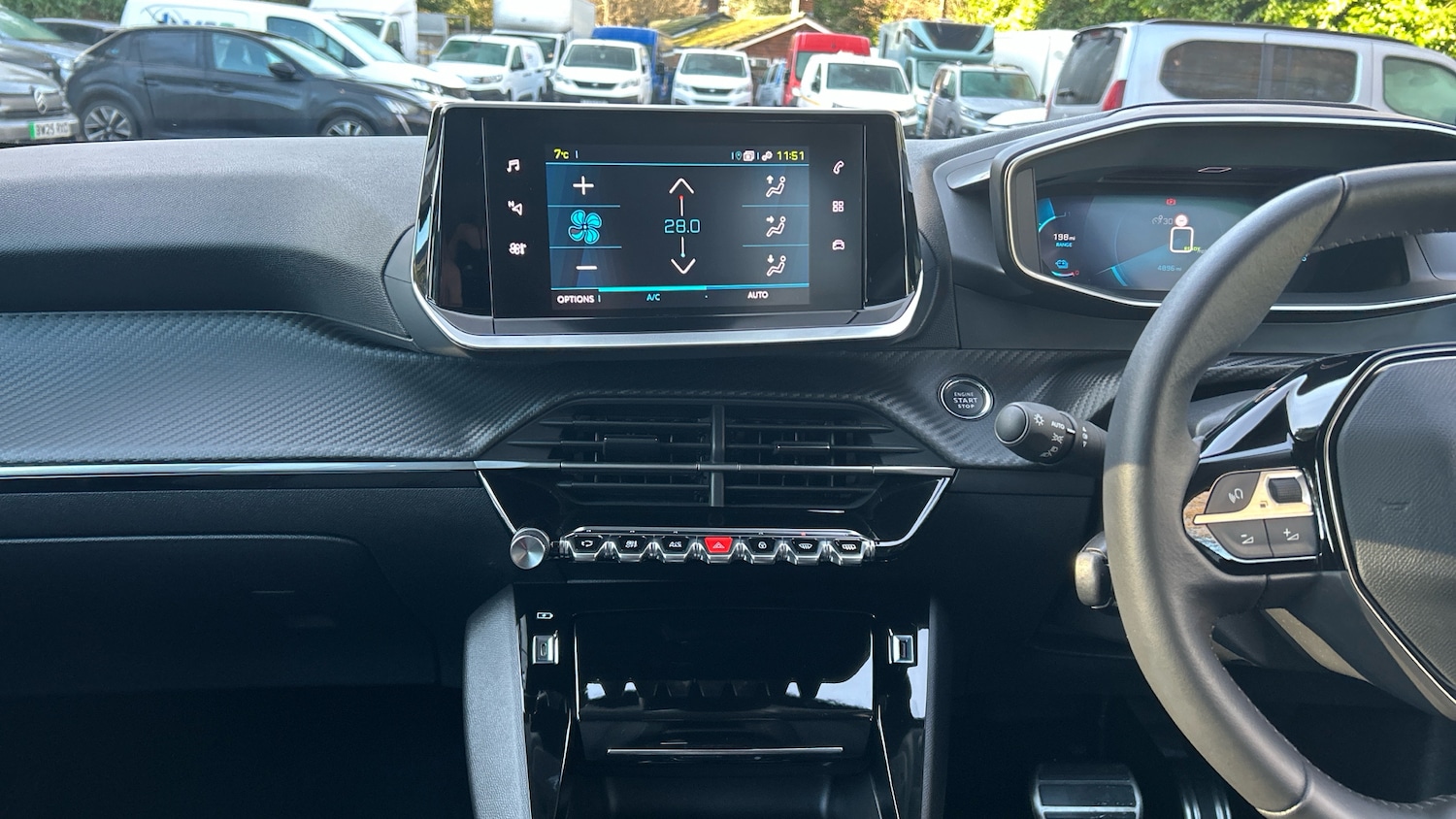 Used Peugeot 208 2023 for sale - 76942811: Photo 10