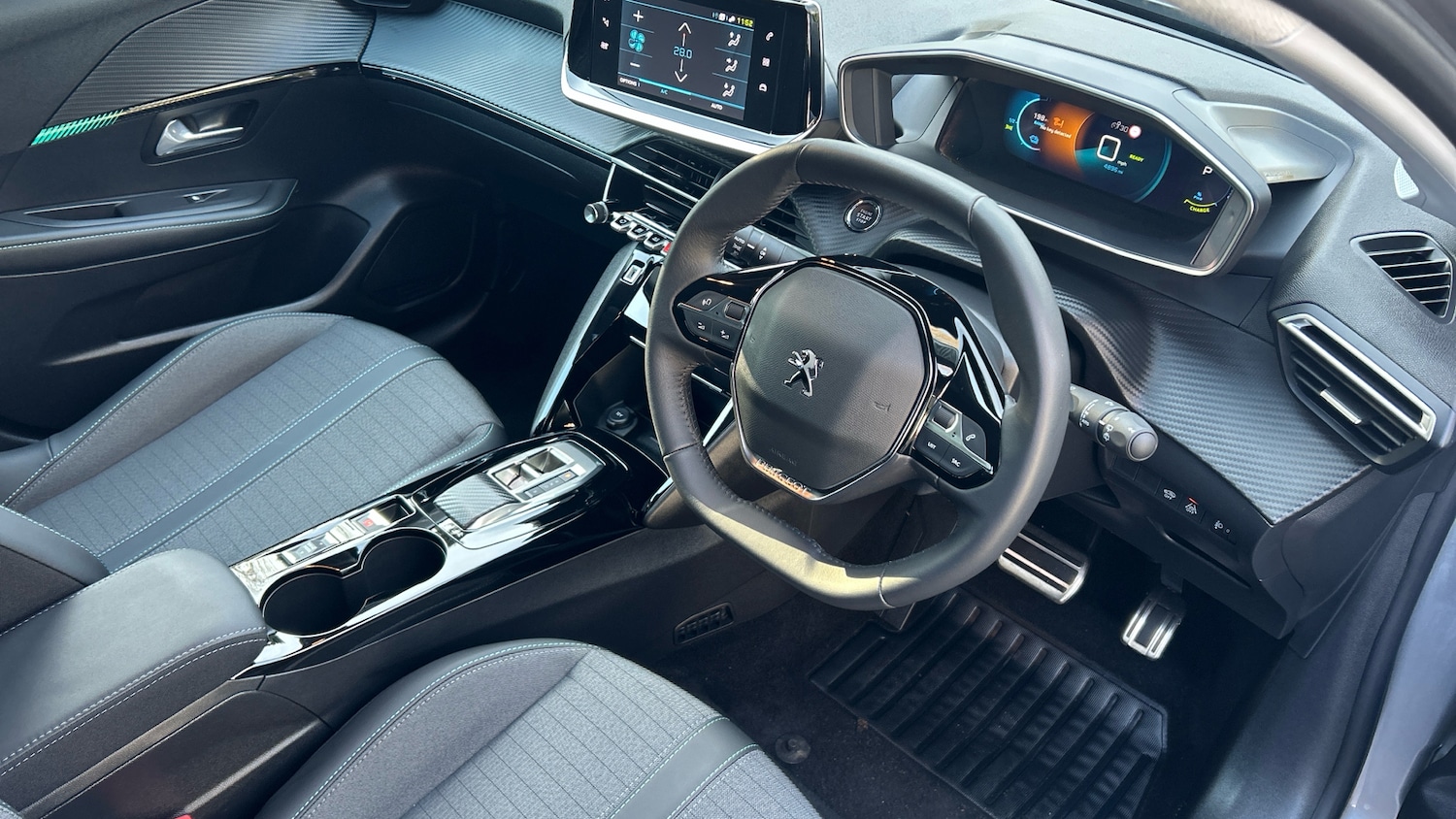 Used Peugeot 208 2023 for sale - 76942811: Photo 11