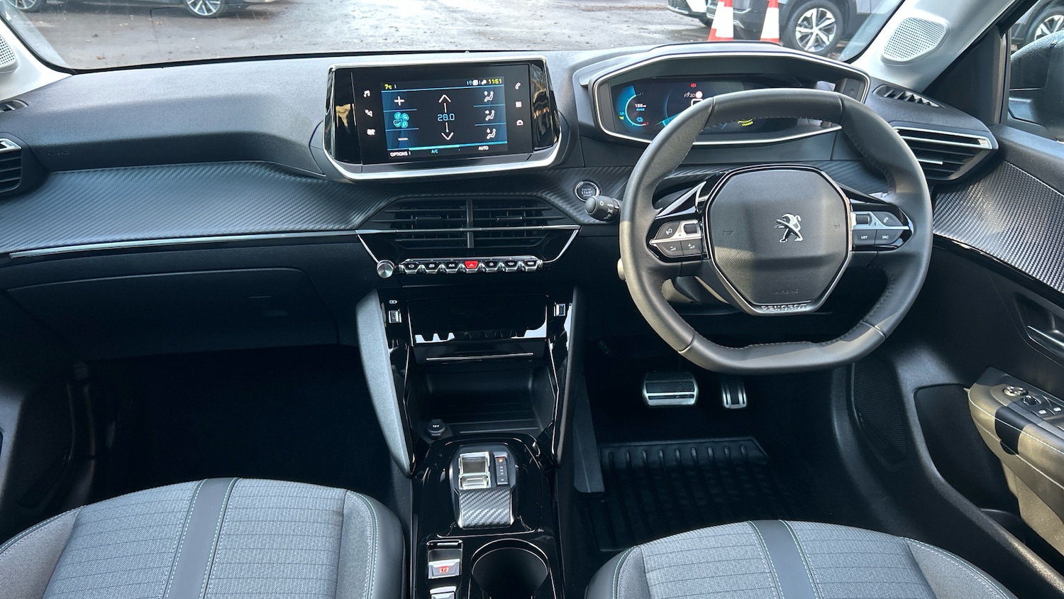 Used Peugeot 208 2023 for sale - 76942811: Photo 4