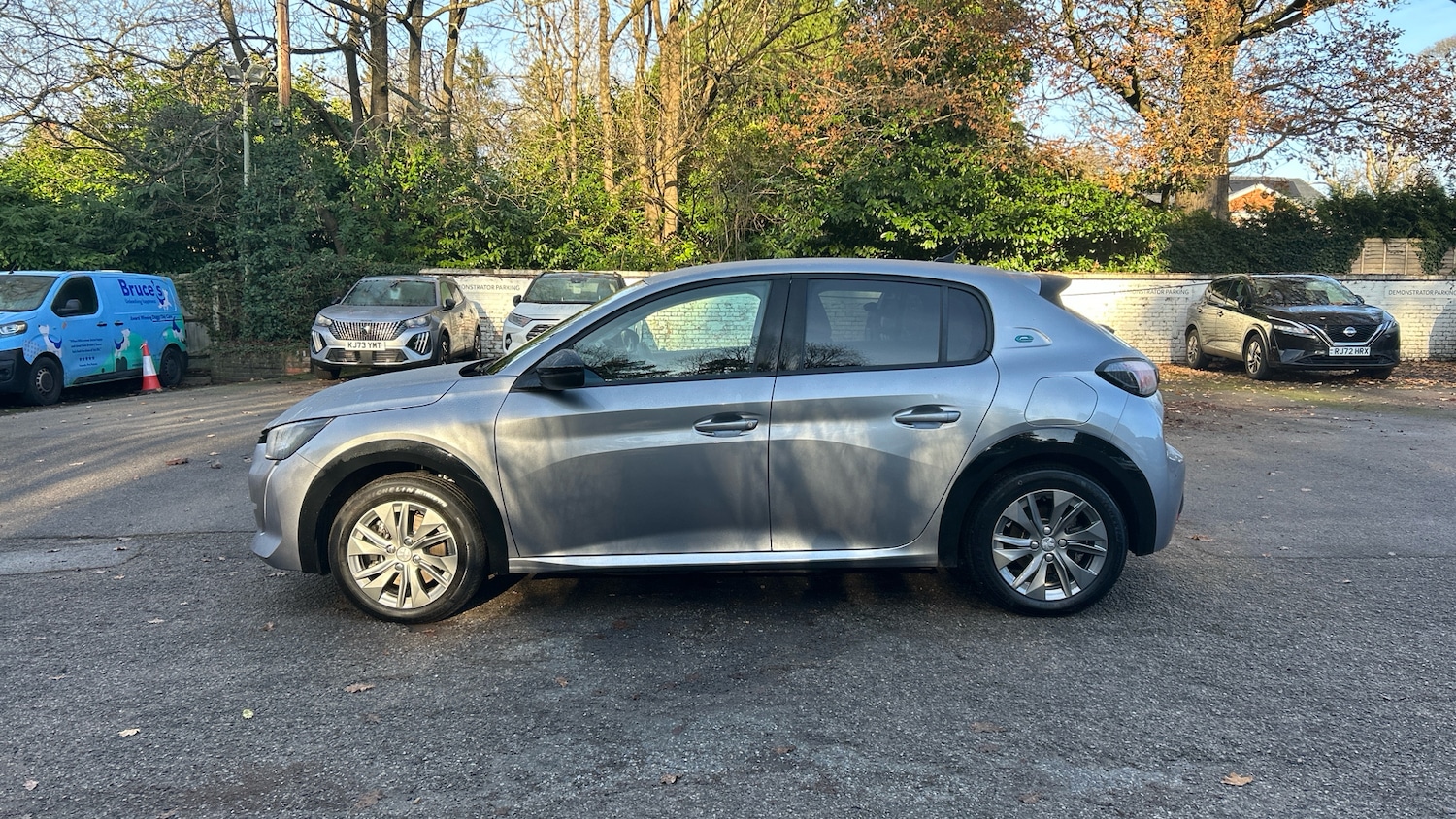 Used Peugeot 208 2023 for sale - 76942811: Photo 6