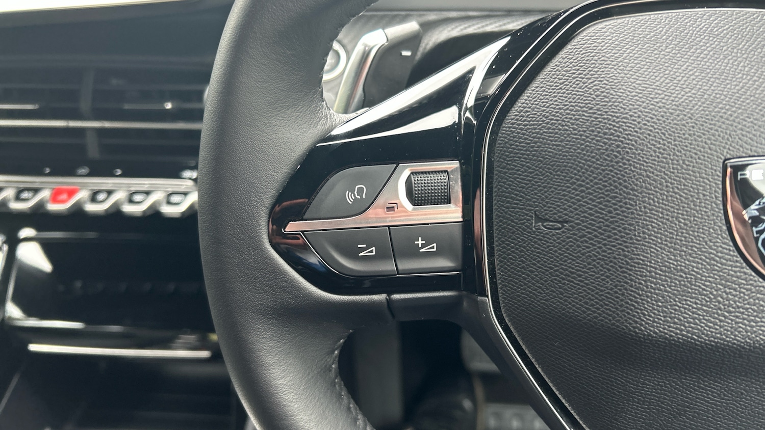 Used Peugeot 2008 2025 for sale - 77613596: Photo 23