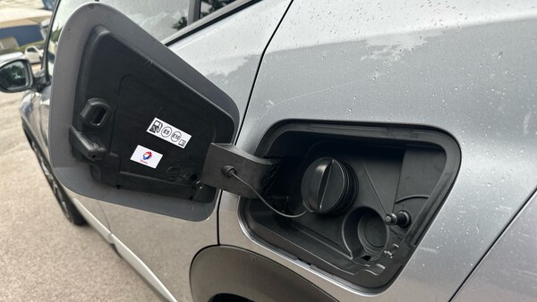 Used Peugeot 2008 2023 for sale - 75340682: Photo 48