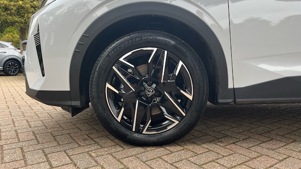 Used Peugeot 5008 2024 for sale - 76308009: Photo 14