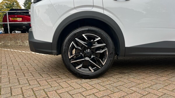 Used Peugeot 5008 2024 for sale - 76308009: Photo 16