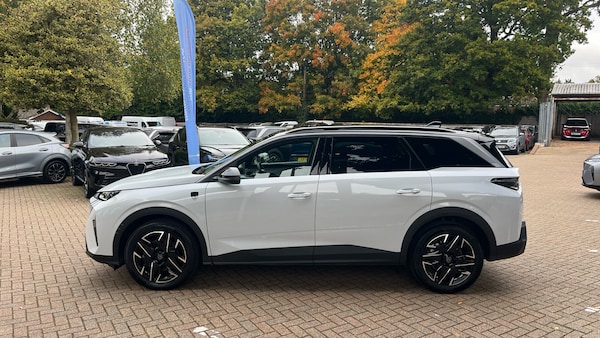 Used Peugeot 5008 2024 for sale - 76308009: Photo 6