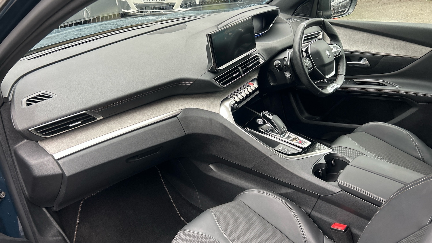 Used Peugeot 5008 2023 for sale - 77457227: Photo 12