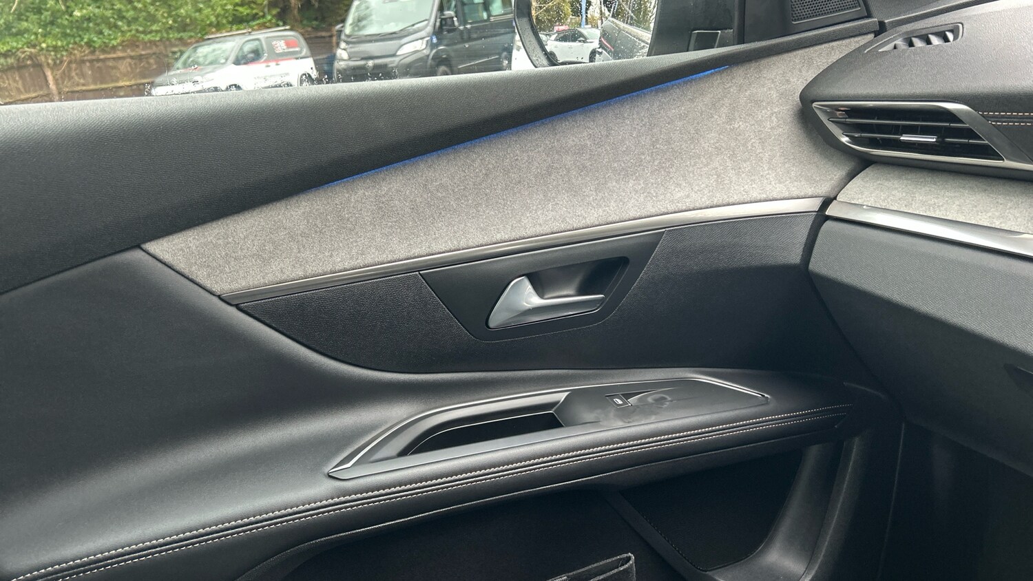 Used Peugeot 5008 2023 for sale - 77457227: Photo 39