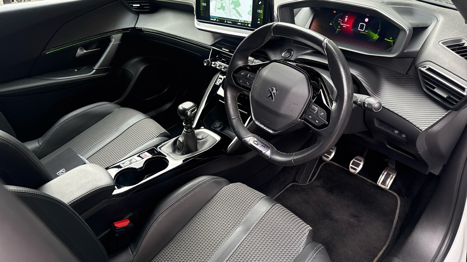 Used Peugeot 2008 2021 for sale - 76248403: Photo 11