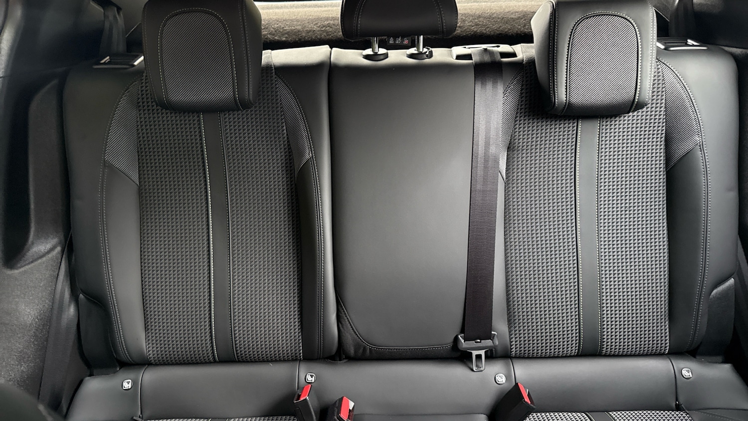 Used Peugeot 2008 2021 for sale - 76248403: Photo 25