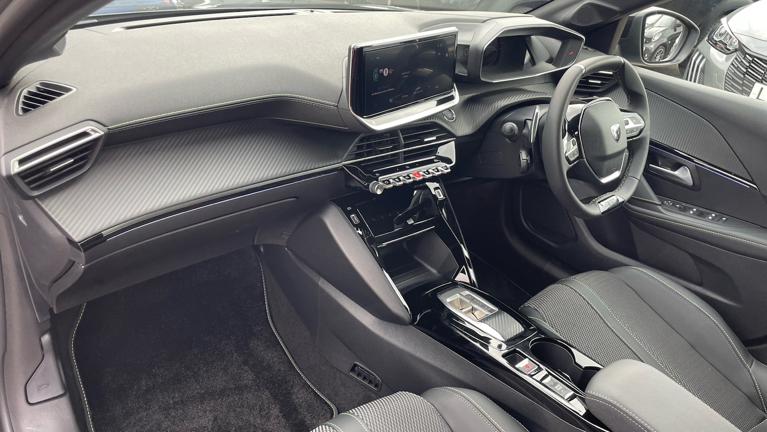 Used Peugeot 208 2025 for sale - 76574432: Photo 12