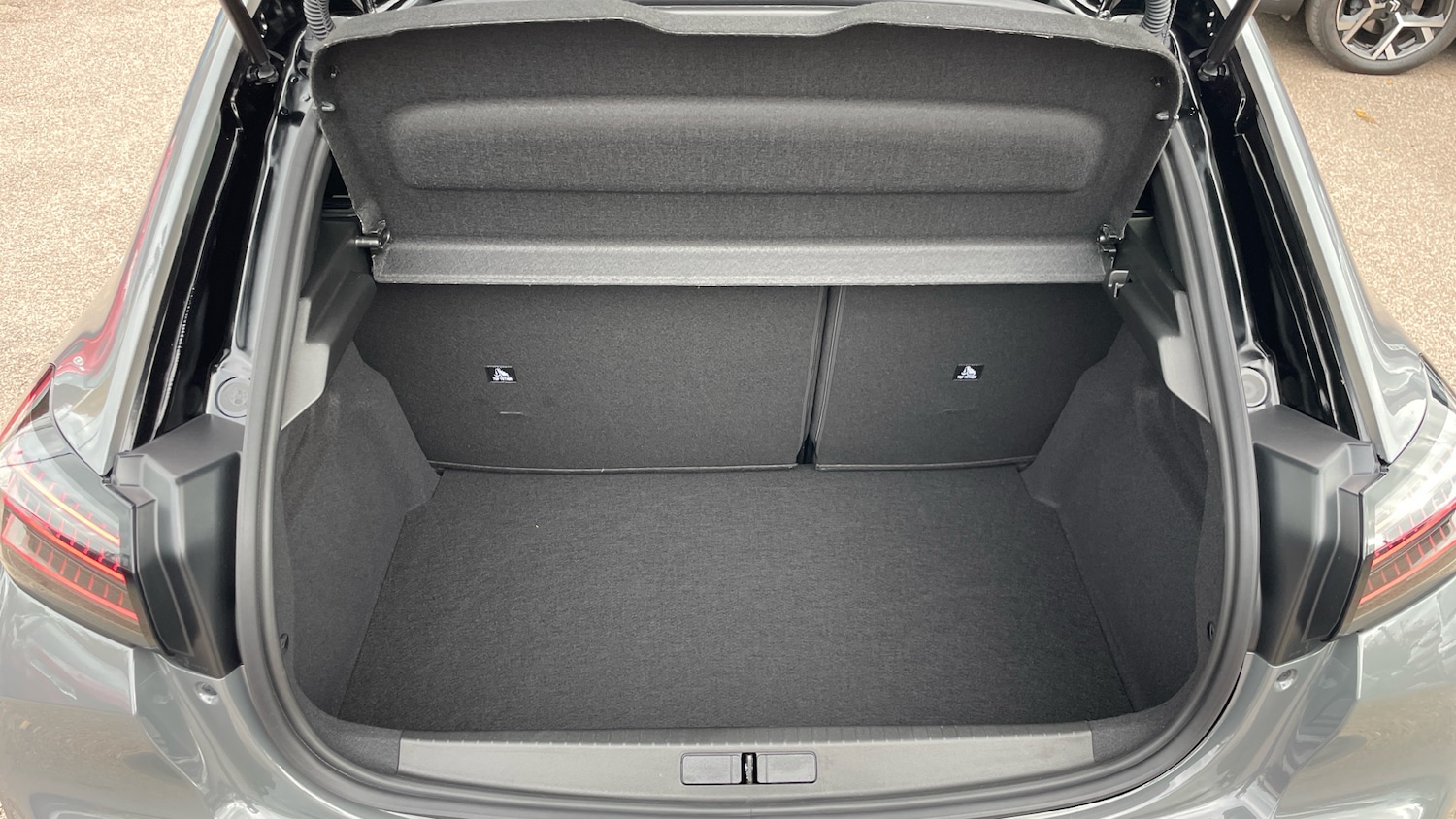 Used Peugeot 208 2025 for sale - 76574432: Photo 19