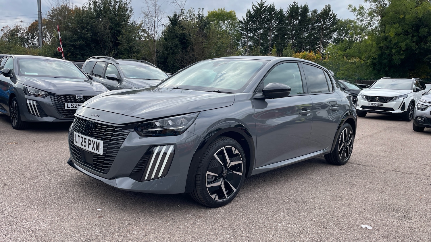 Used Peugeot 208 2025 for sale - 76574432: Photo 7