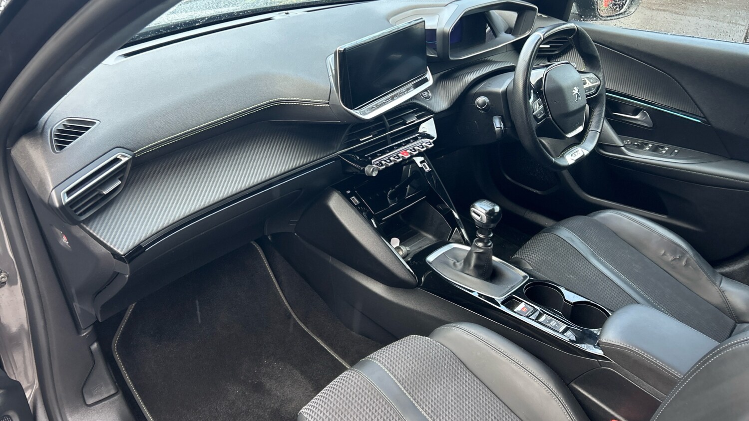 Used Peugeot 2008 2022 for sale - 77218101: Photo 12