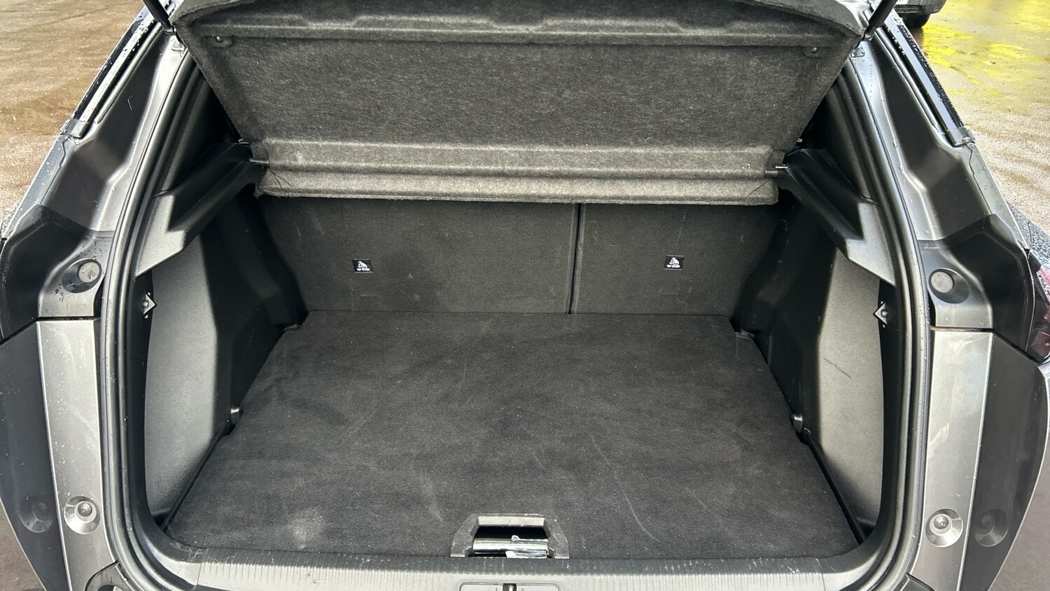 Used Peugeot 2008 2022 for sale - 77218101: Photo 19