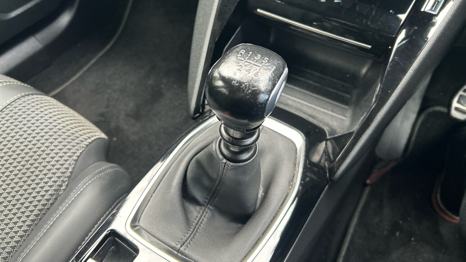 Used Peugeot 2008 2022 for sale - 77218101: Photo 20