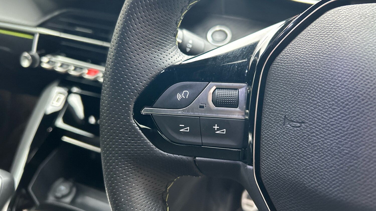 Used Peugeot 208 2024 for sale - 76359103: Photo 23