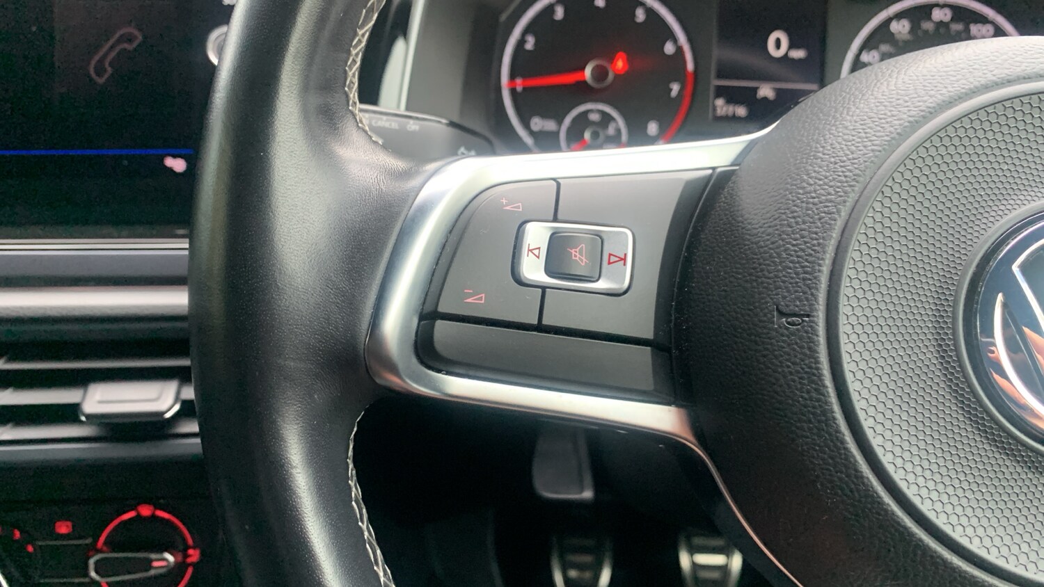 Used Volkswagen Polo 2020 for sale - 76474379: Photo 23