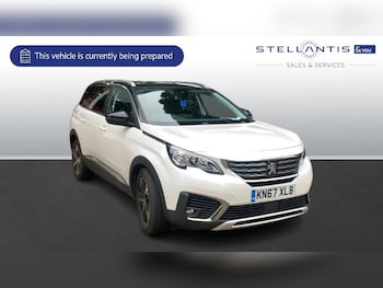 Peugeot - 5008
