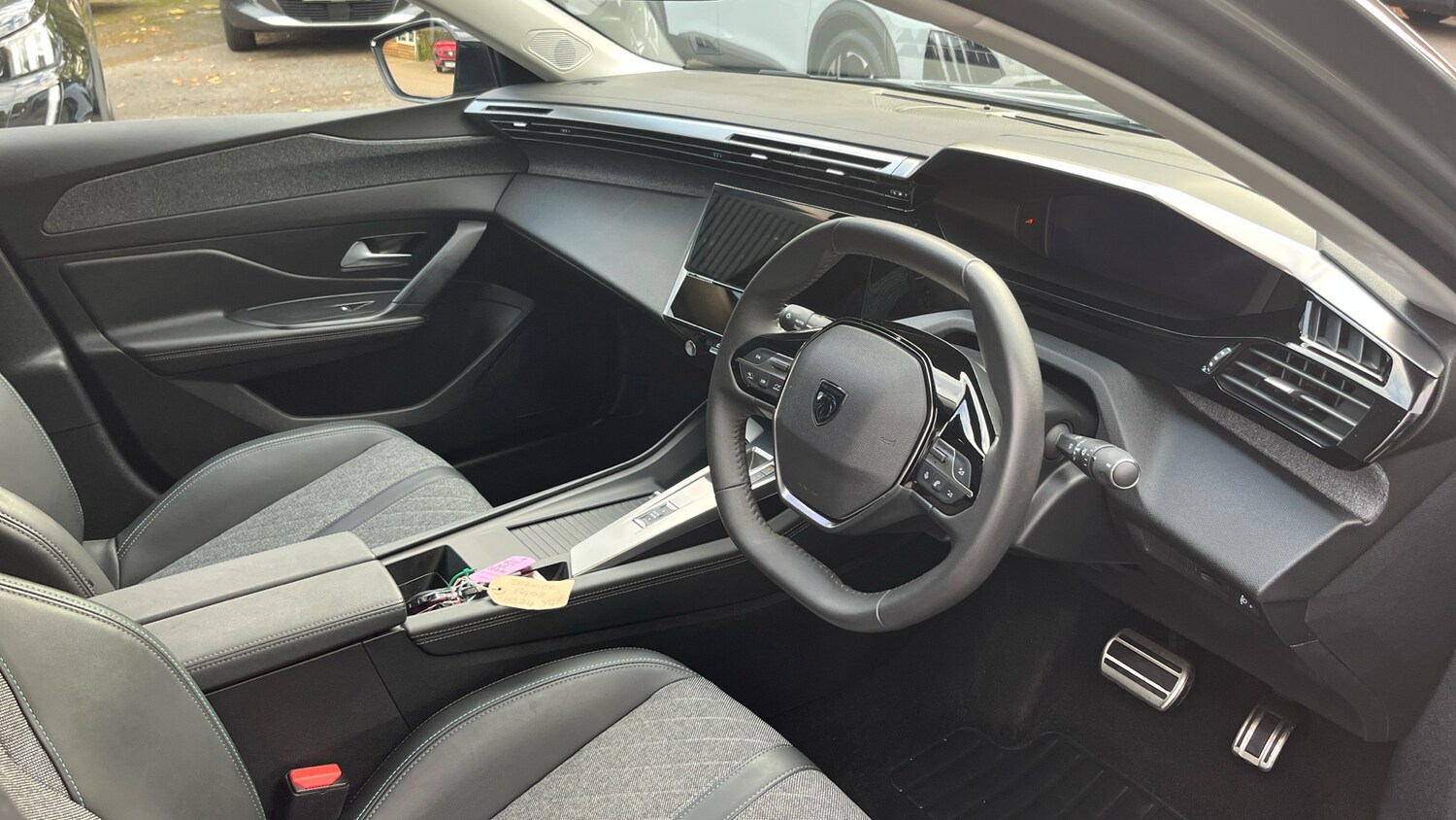 Used Peugeot 408 2024 for sale - 76216482: Photo 11