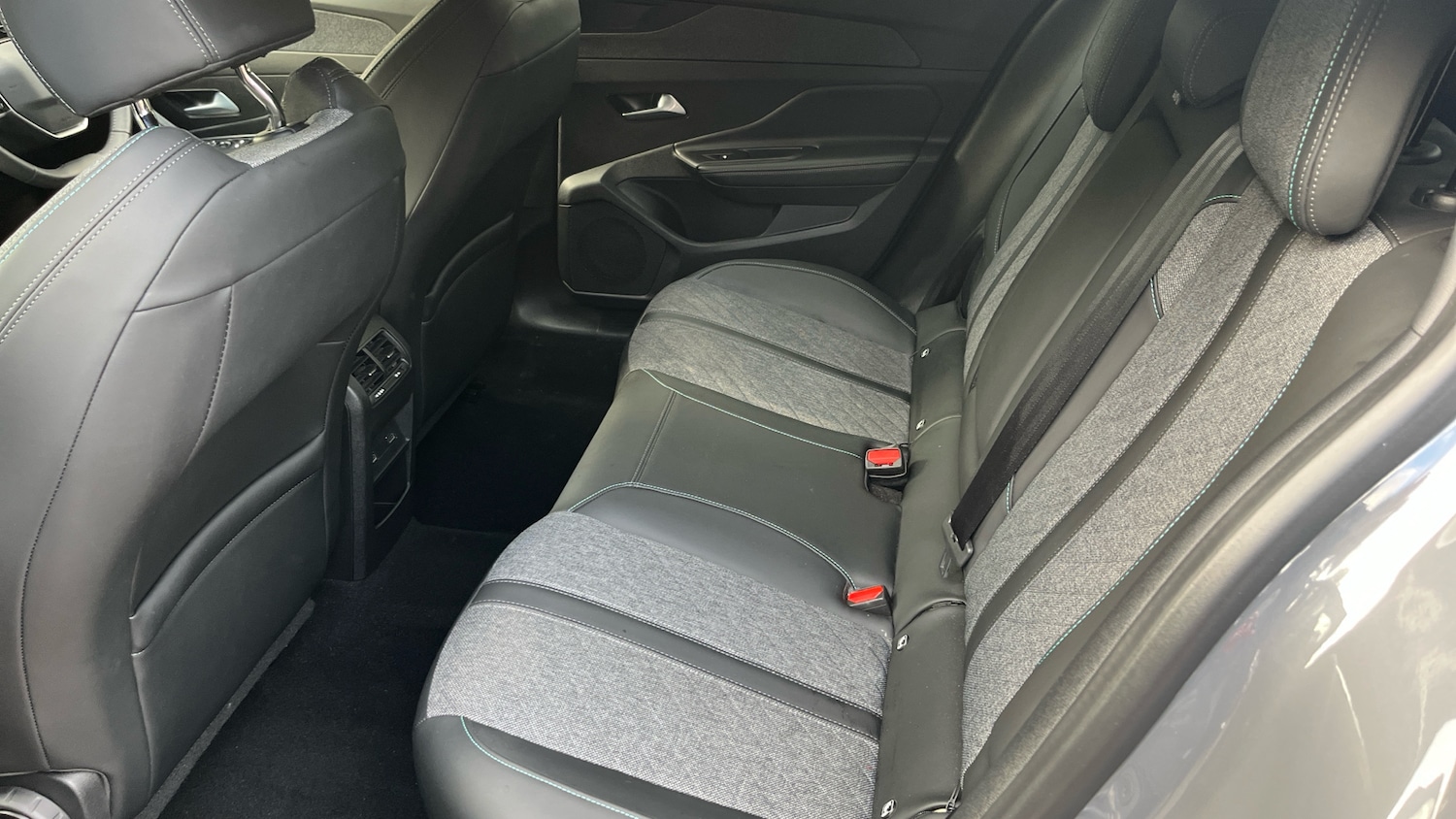 Used Peugeot 408 2024 for sale - 76216482: Photo 33