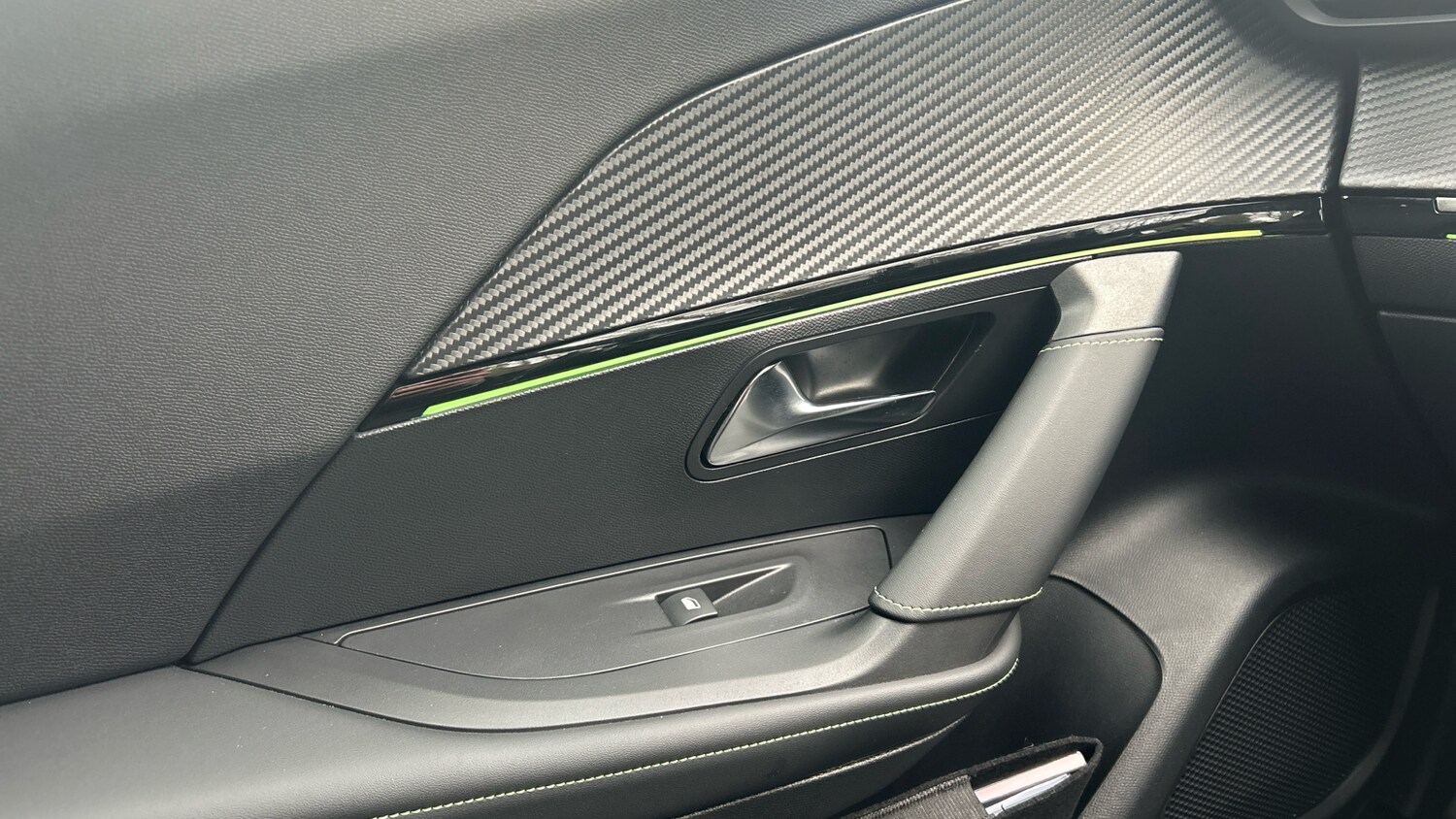 Used Peugeot 2008 2023 for sale - 77239198: Photo 39