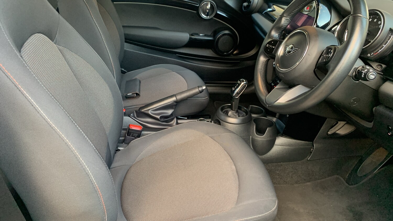 Used MINI Hatch 2022 for sale - 76667813: Photo 42