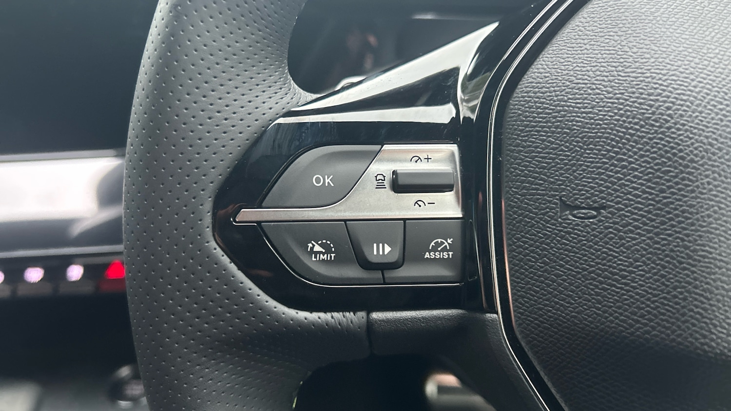 Used Peugeot 408 2025 for sale - 77218102: Photo 24