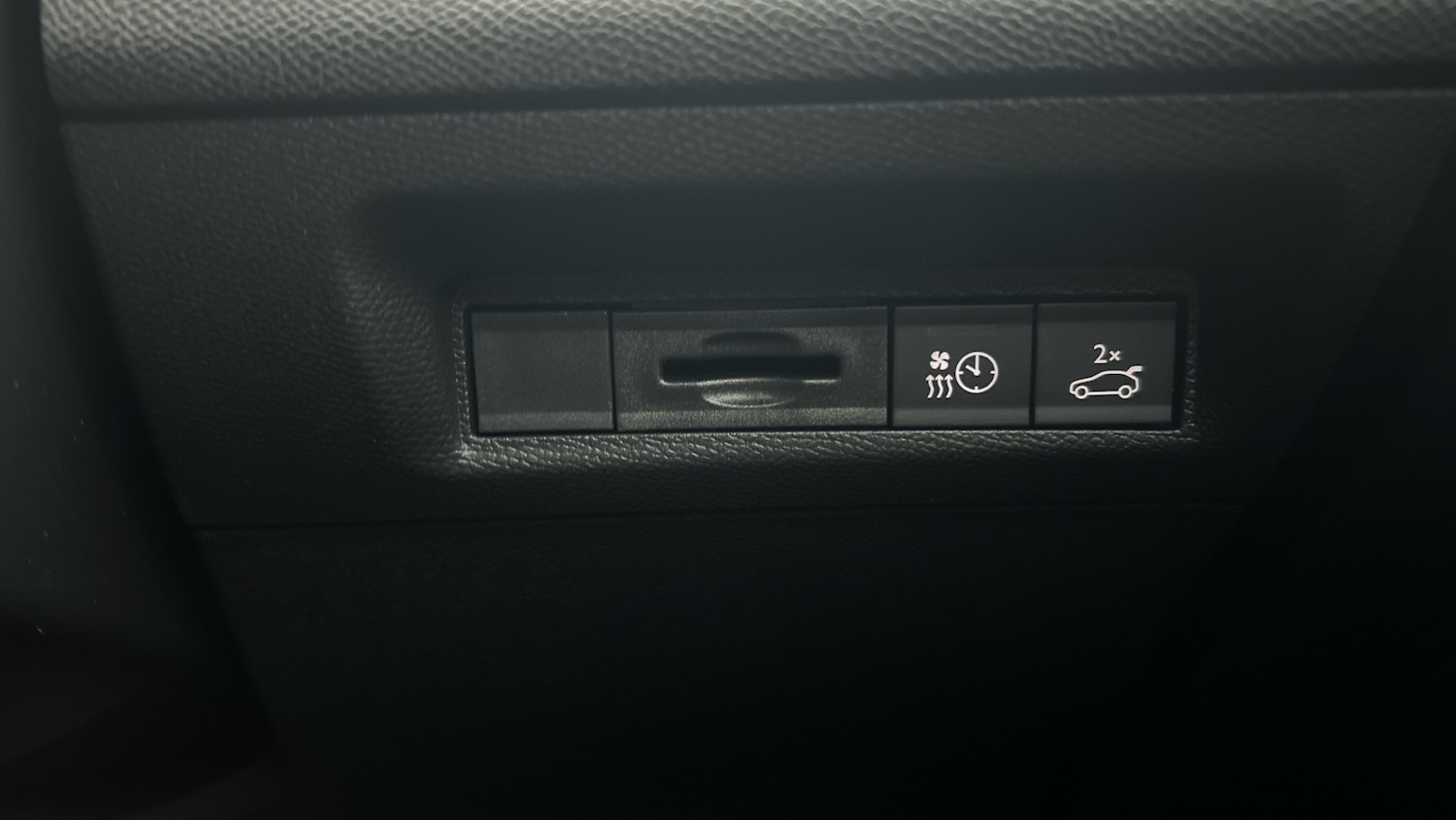 Used Peugeot 408 2025 for sale - 77218102: Photo 34