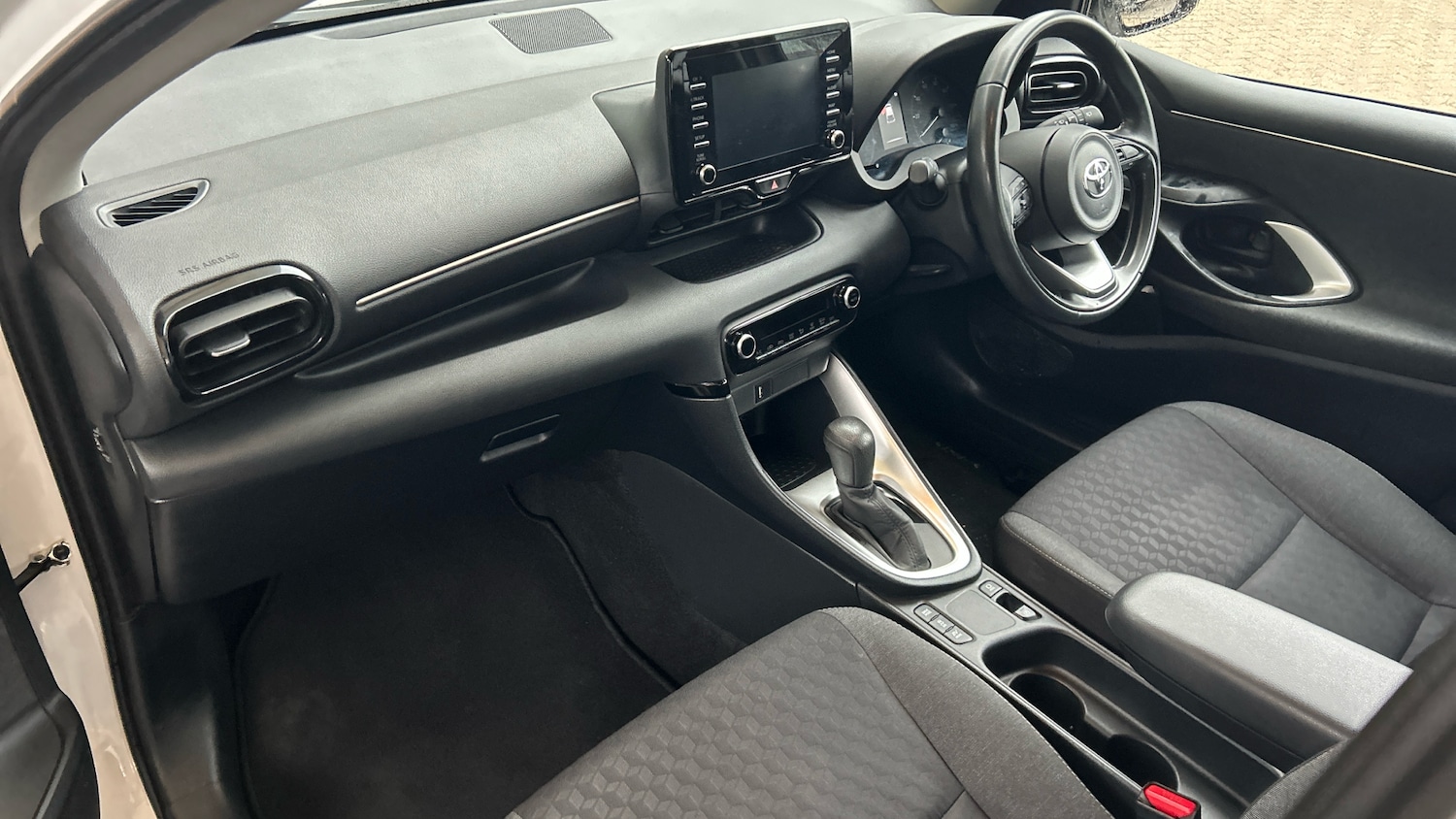 Used Toyota Yaris 2022 for sale - 77145126: Photo 13